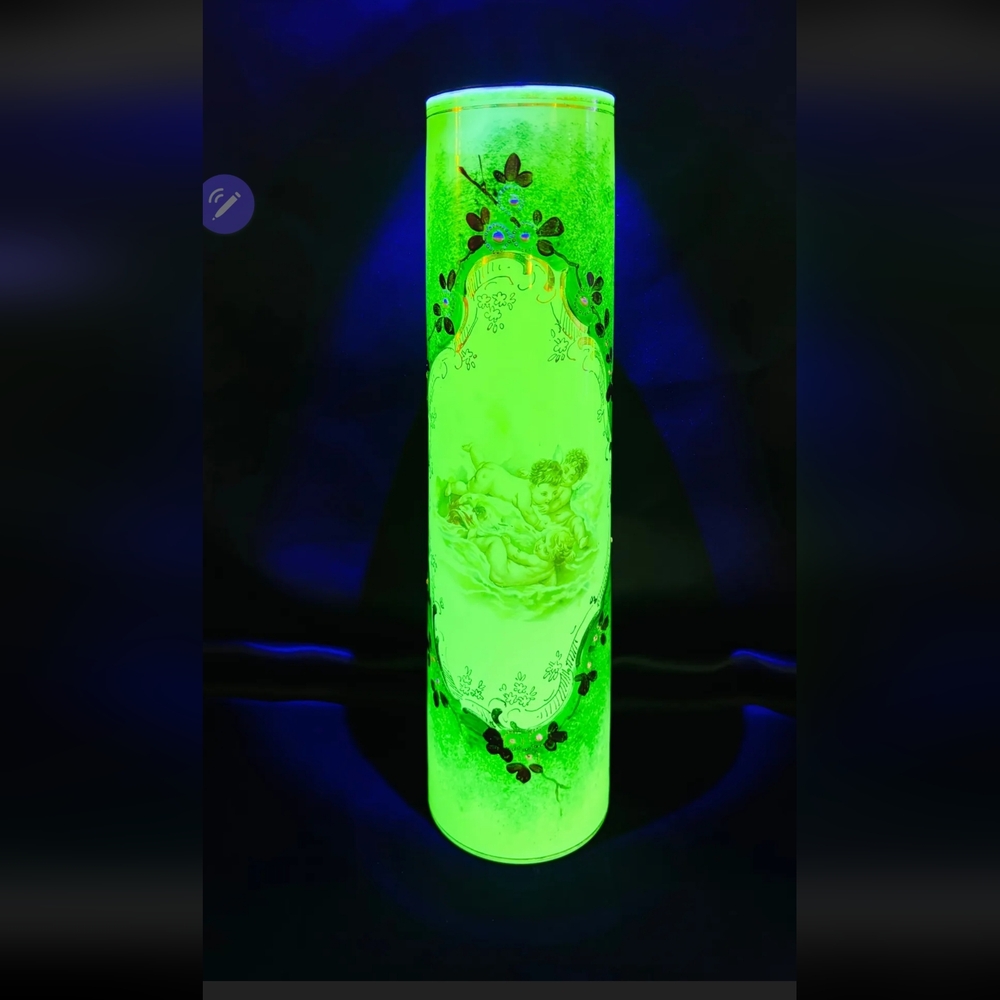 Rare!!! Large Victorian Bohemian Uranium Cherub Vase